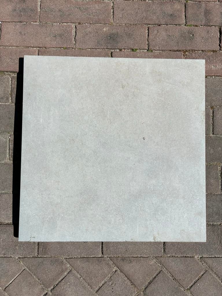 1 x Keramische tuintegel 60x60 (3cm) + 3x cementtegels (4cm), Doe-het-zelf en Verbouw, Tegels, Ophalen, 60 cm of meer, Zo goed als nieuw