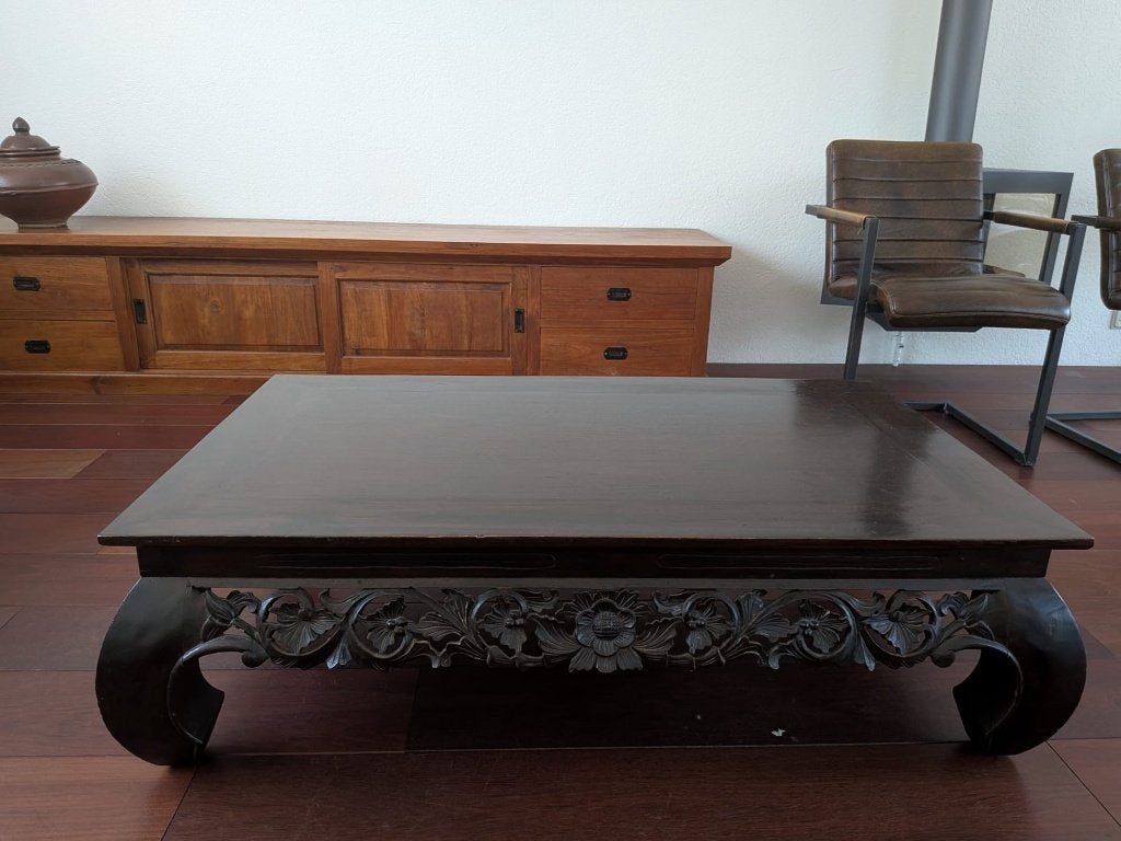 Massief houten salontafel / koffietafel, Huis en Inrichting, Ophalen, Gebruikt, 100 tot 150 cm, 50 tot 100 cm