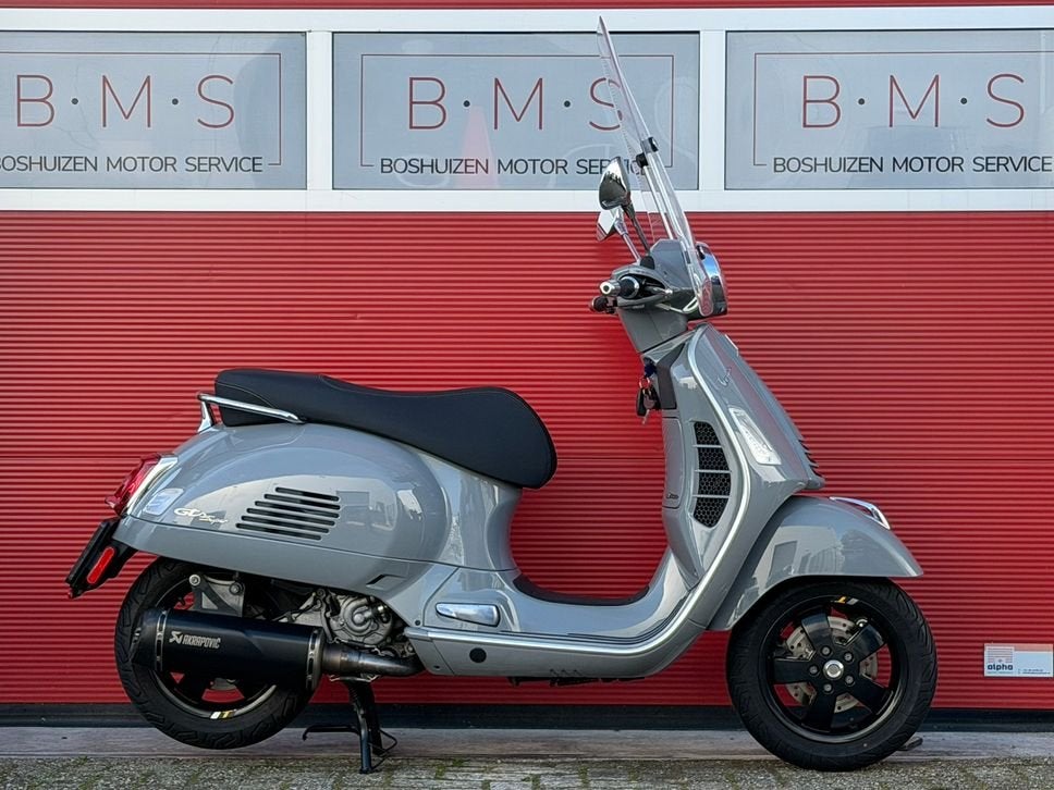 VESPA GTS 300 SUPER SPORT (bj 2019), Motoren, Scooter, Bedrijf, Onbekend, Onbekend