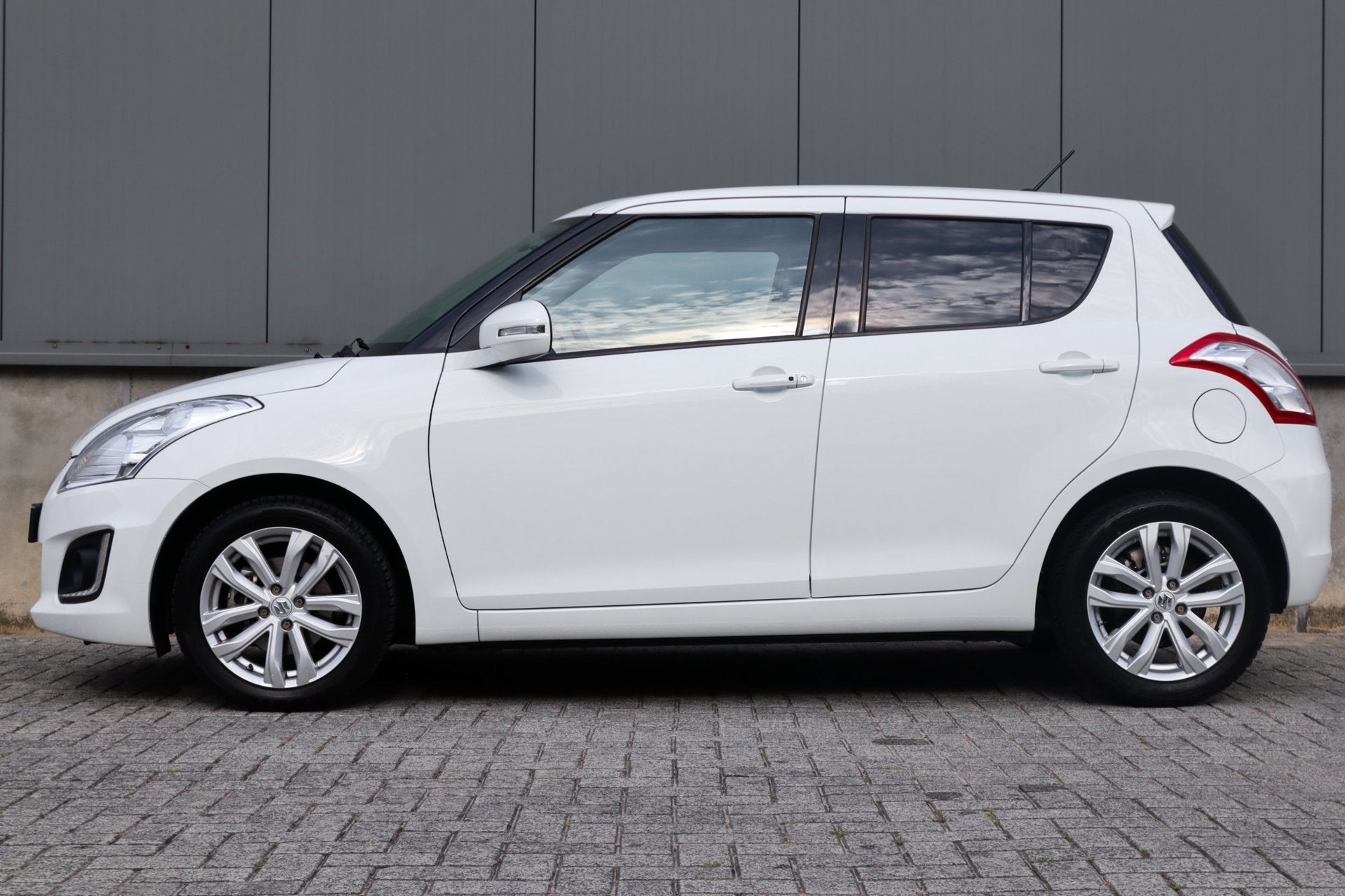 Suzuki Swift 1.2 Exclusive automaat- 17.000KM! UNIEK! 2014, Auto's, Suzuki, Gebruikt, 1242 cc, 4 cilinders, 400 kg