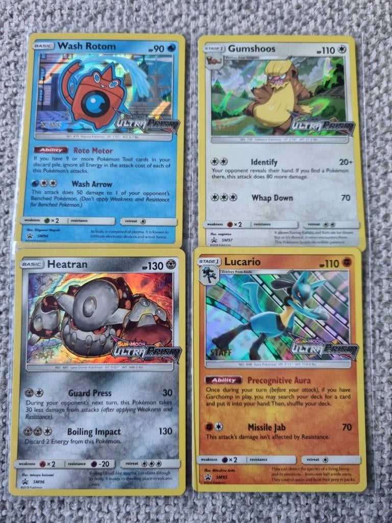 Pokemon ultra prism prerelease staff set compleet lucario., Ophalen of Verzenden, Zo goed als nieuw, Meerdere kaarten, Foil