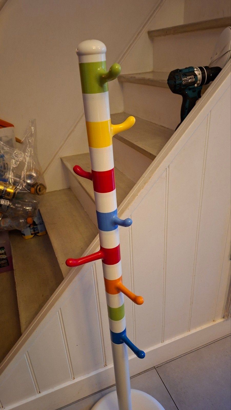 Vintage Ikea kinderkapstok in zeer goede staat, Ophalen, Kunststof, 100 tot 150 cm, Zo goed als nieuw