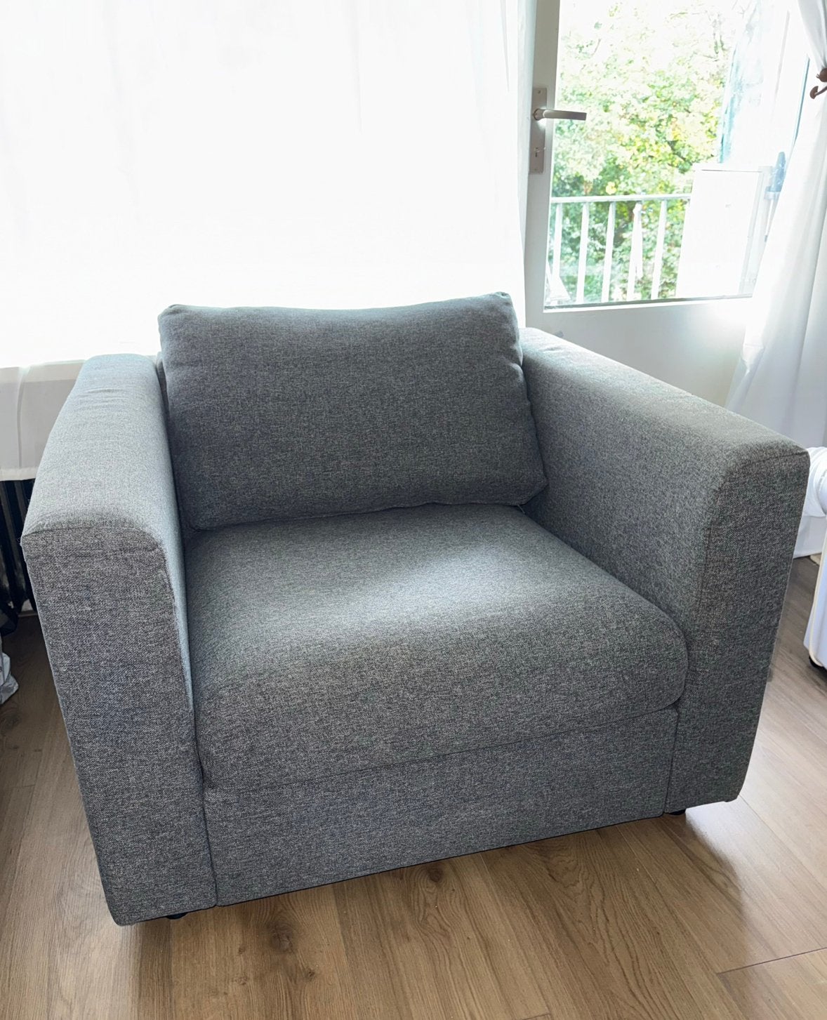 Mooie grijze/grey Fauteuil - Stoel - Sofa, Ophalen, 75 tot 100 cm, Zo goed als nieuw, Hout