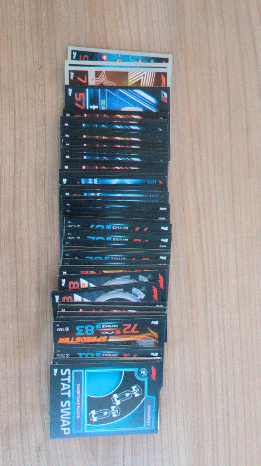 Topps Turbo Attax F1 2023 - 70 kaarten - dubbelen/bulk, Ophalen of Verzenden, Zo goed als nieuw