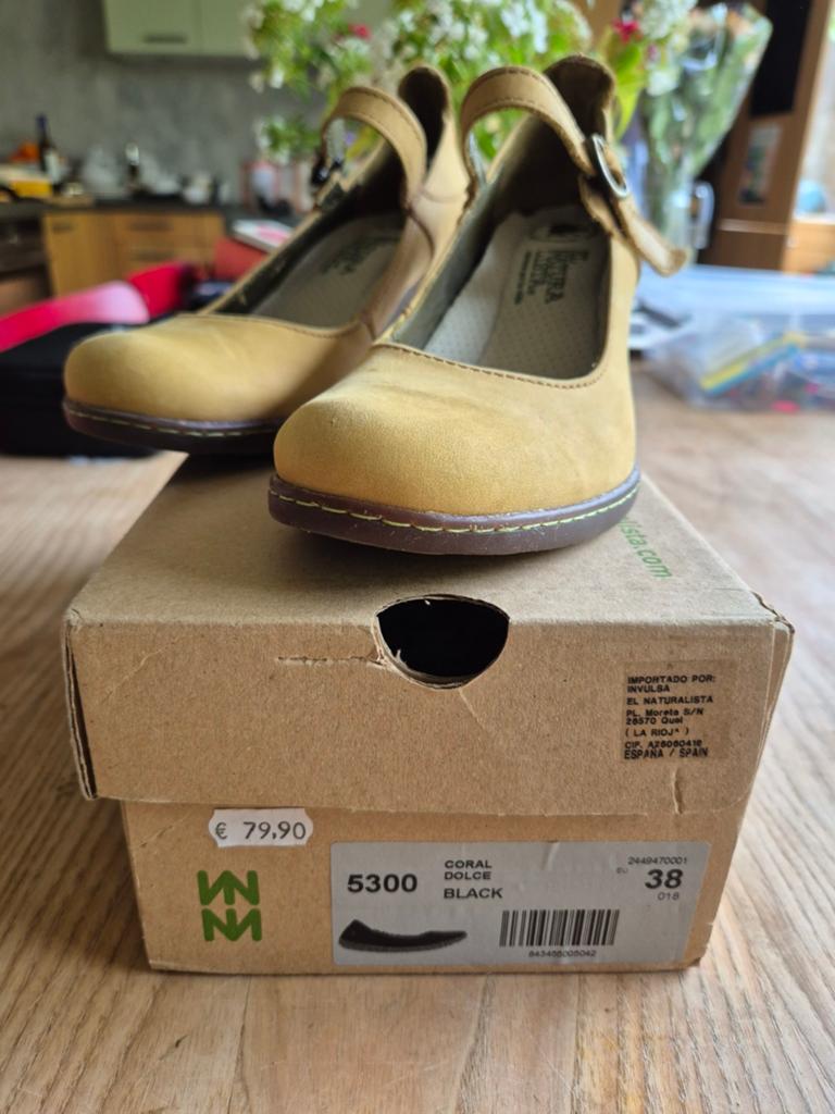 Damesschoenen geel El Naturalista maat 38, Geel, Gedragen, El Naturalista, Ophalen of Verzenden