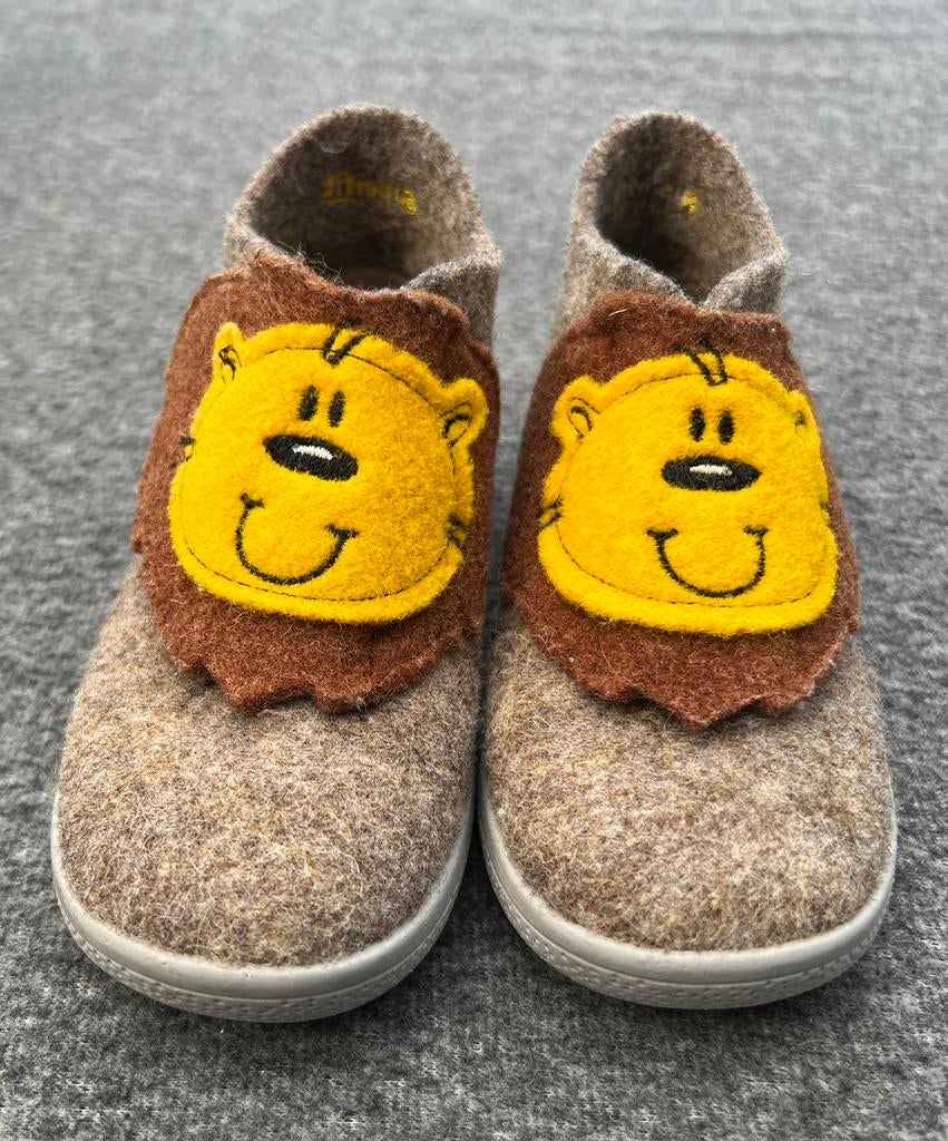 Primigi pantoffels maat 24 – wol – unisex – zeer goede staat, Ophalen of Verzenden, Zo goed als nieuw, Jongen of Meisje, Overige typen