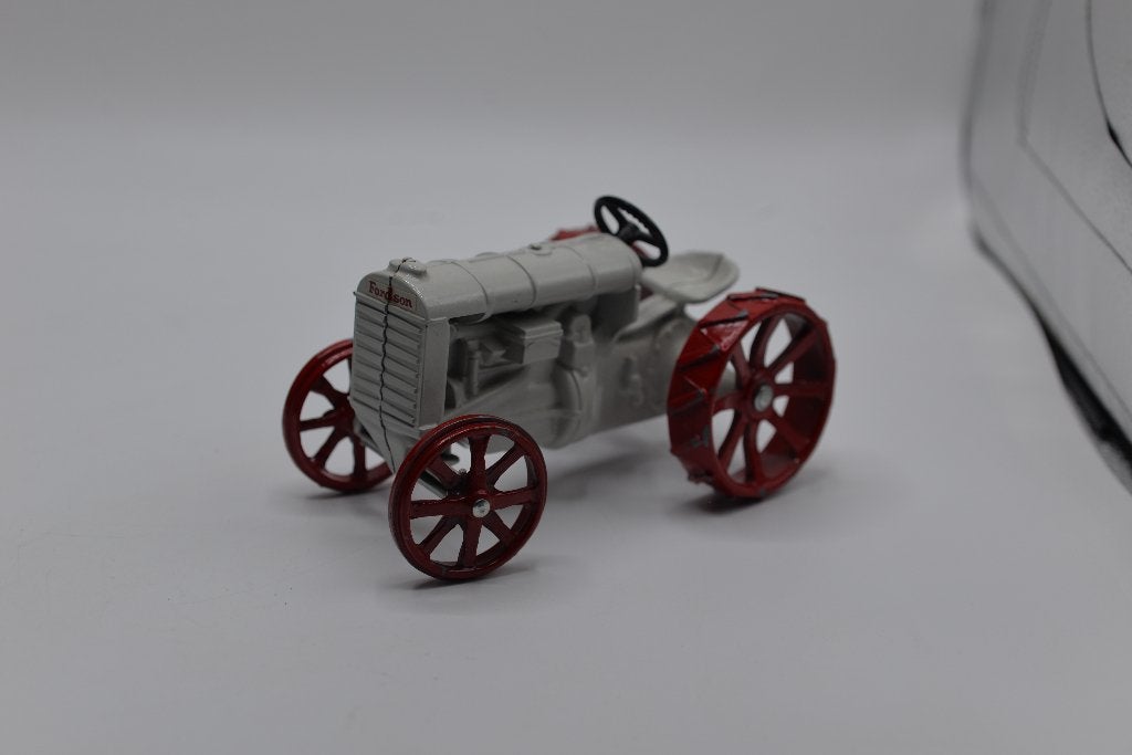 1:16 Fordson F trekker tractor ERTL, Gebruikt, -, Ophalen of Verzenden, ERTL