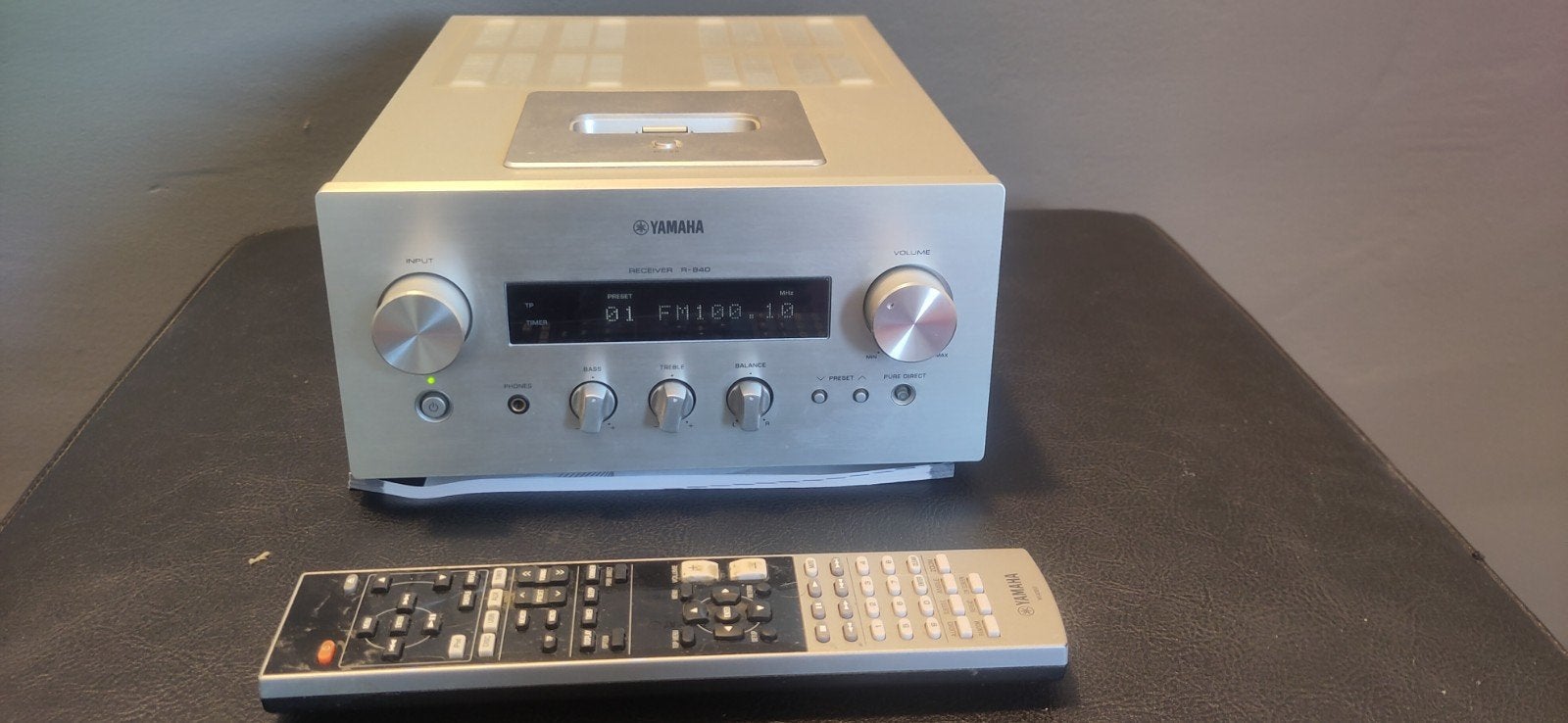 Yamaha receiver 115 watt, zonder speakers. Speakers 6 Ohm., Audio, Tv en Foto, Versterkers en Receivers, Ophalen, Gebruikt, 60 tot 120 watt