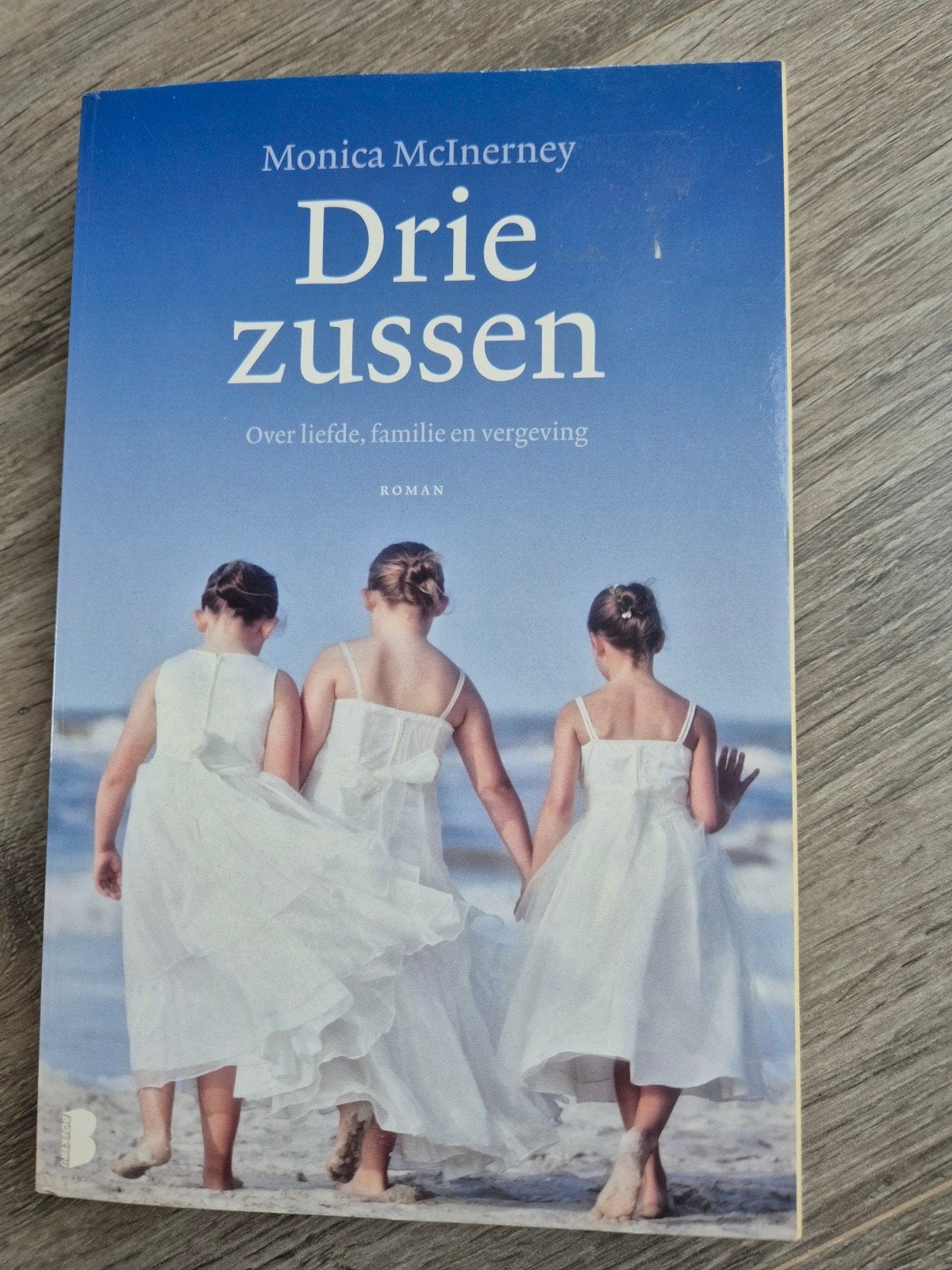 Drie zussen - Monica McInerney (Roman), Ophalen of Verzenden, Gelezen, Monica McInerney, Europa overig
