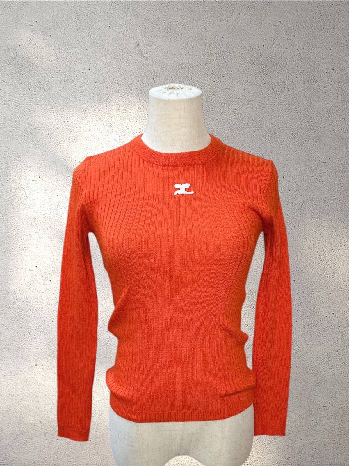 Courrèges Paris Oranje Geribbelde Trui met Logo, Ophalen of Verzenden, Zo goed als nieuw, Maat 36 (S), Oranje