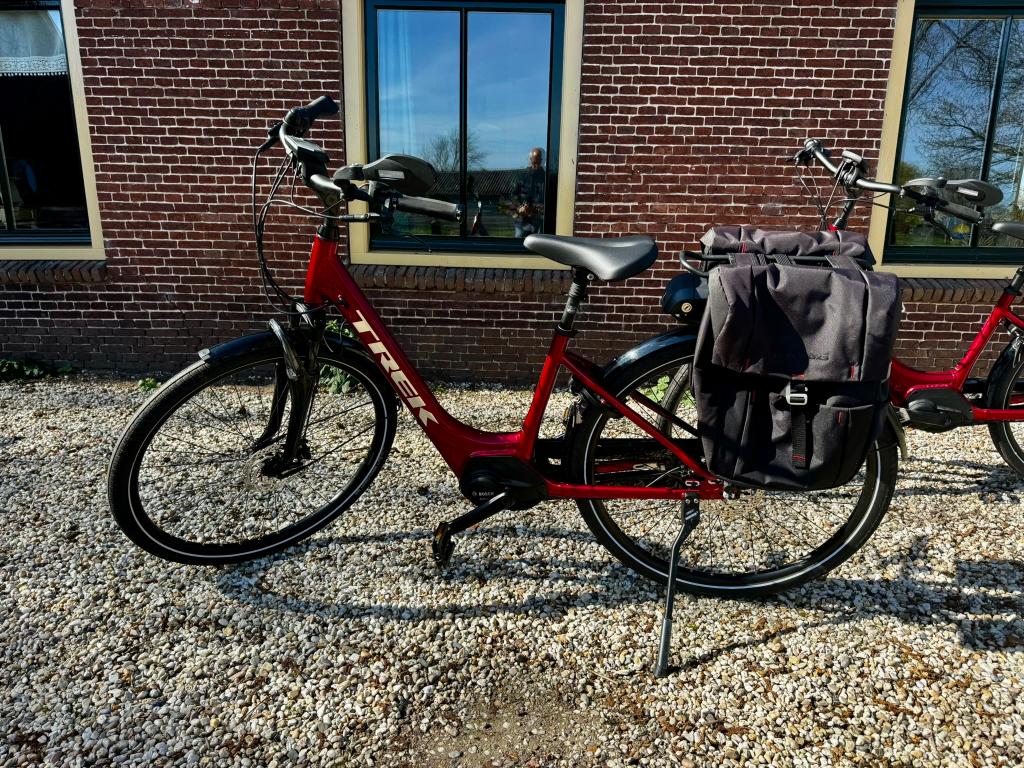 Trek District +4, lowstep | 44cm(S) 2022, Fietsen en Brommers, Elektrische fietsen, Gebruikt, Minder dan 47 cm, 50 km per accu of meer