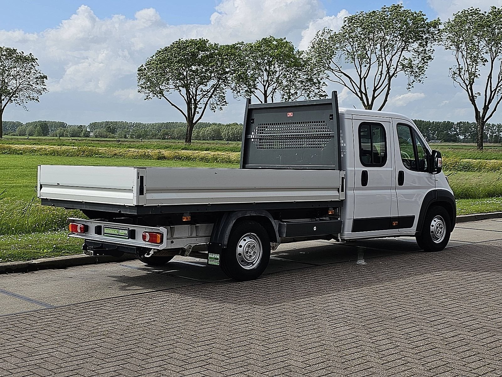 PEUGEOT BOXER 2.0 l3 open-laadbak dc!, Gebruikt, Euro 6, Navigatiesysteem, 7 stoelen