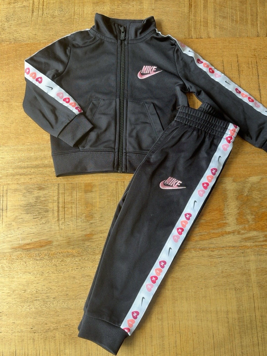 Nike trainingspak zwart/roze meisjes maat 80-86, Ophalen of Verzenden, Zo goed als nieuw, Meisje