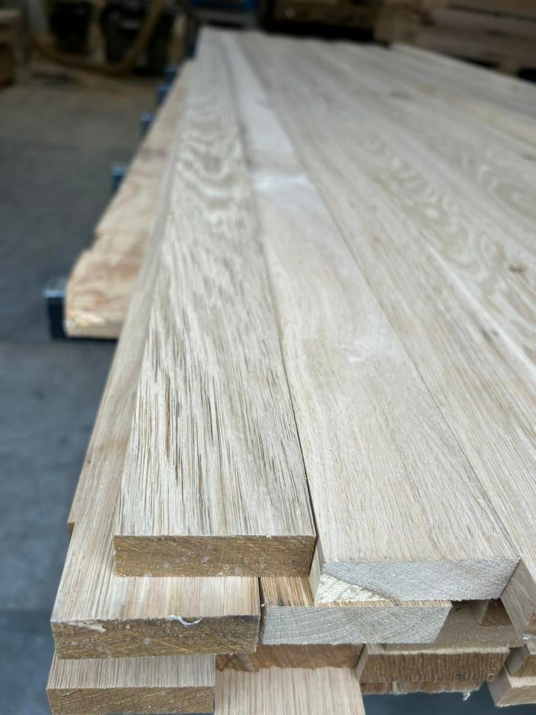 Eiken latten op maat gemaakt. Zaagwerk 20-30-40 mm dikte