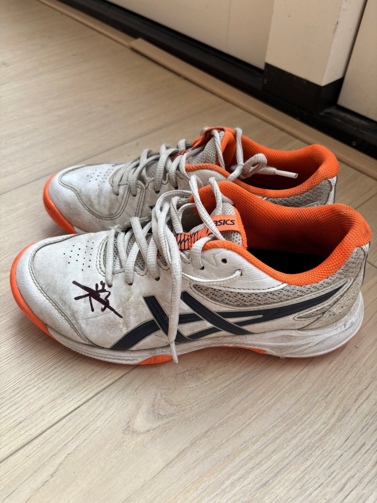 Asics hockeyschoenen maat 37, Ophalen of Verzenden, Zo goed als nieuw, Schoenen