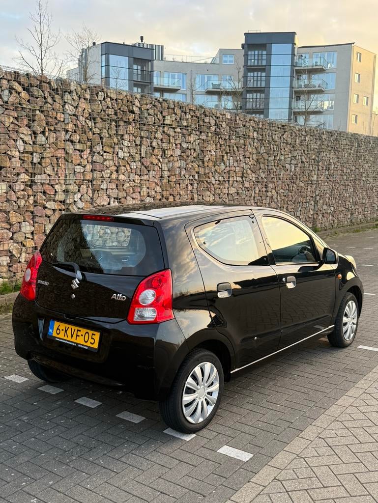 Suzuki Alto 1.0 Airco Nieuw APK!, Auto's, Suzuki, Particulier, Alto, ABS, Airbags, Airconditioning, Bluetooth, Centrale vergrendeling