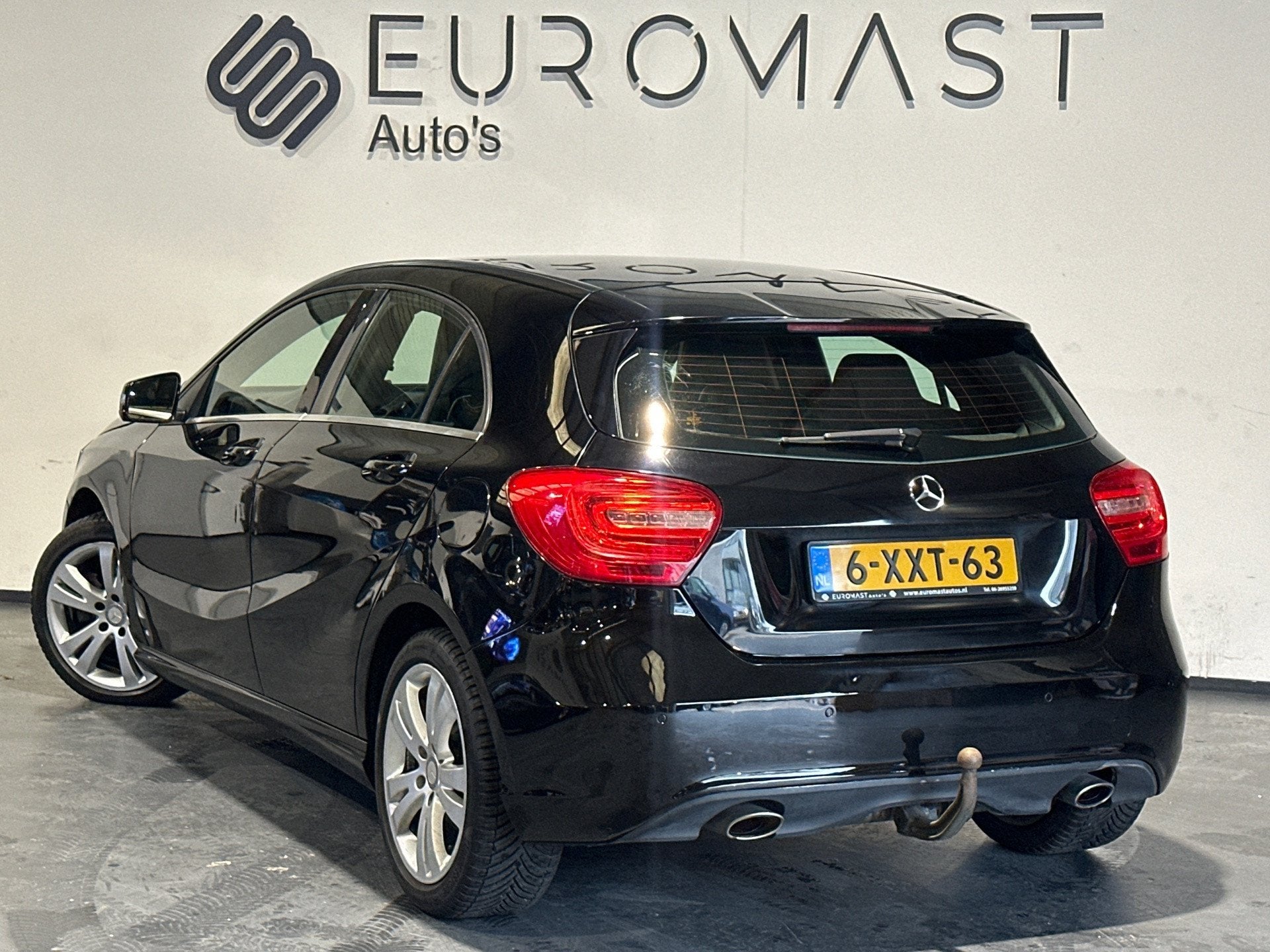 Foto 3 van Mercedes-Benz A-klasse 180 Ambition Automaat - Nieuw apk - A