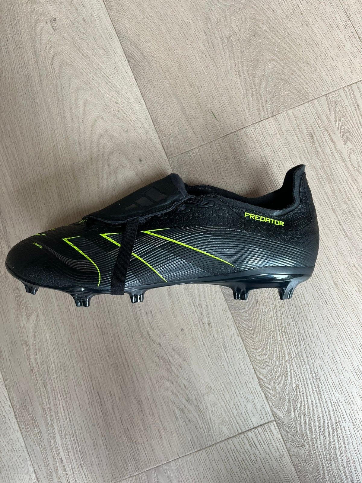 Adidas Predator, Ophalen, Maat XS of kleiner, Schoenen, Zo goed als nieuw