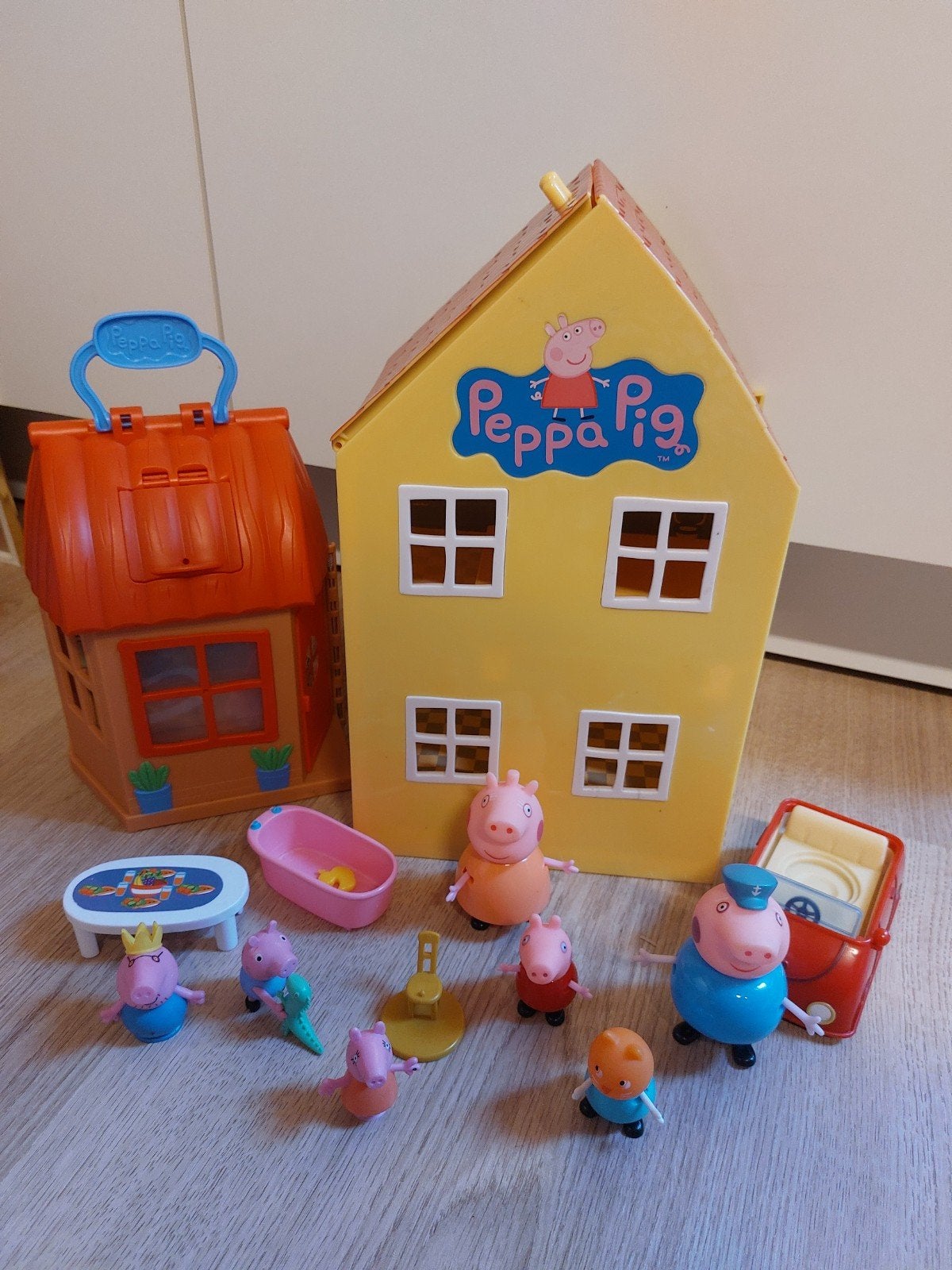 Peppa pig huis met tuinhuis, Kinderen en Baby's, Speelgoed | Poppenhuizen, Ophalen of Verzenden, Toebehoren