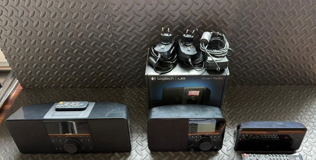 Logitech Squeezebox Set: Boom, Classic & Radio (UE), Ophalen of Verzenden, Zo goed als nieuw, Radio