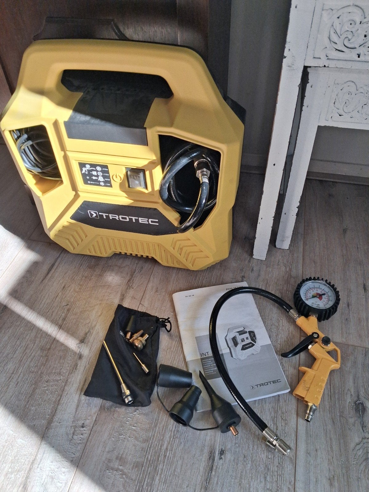 Trotec PCPS 10-1100 Compressor met accessoires, Doe-het-zelf en Verbouw, Ophalen, 6 tot 10 bar, Zo goed als nieuw, Minder dan 200 liter/min