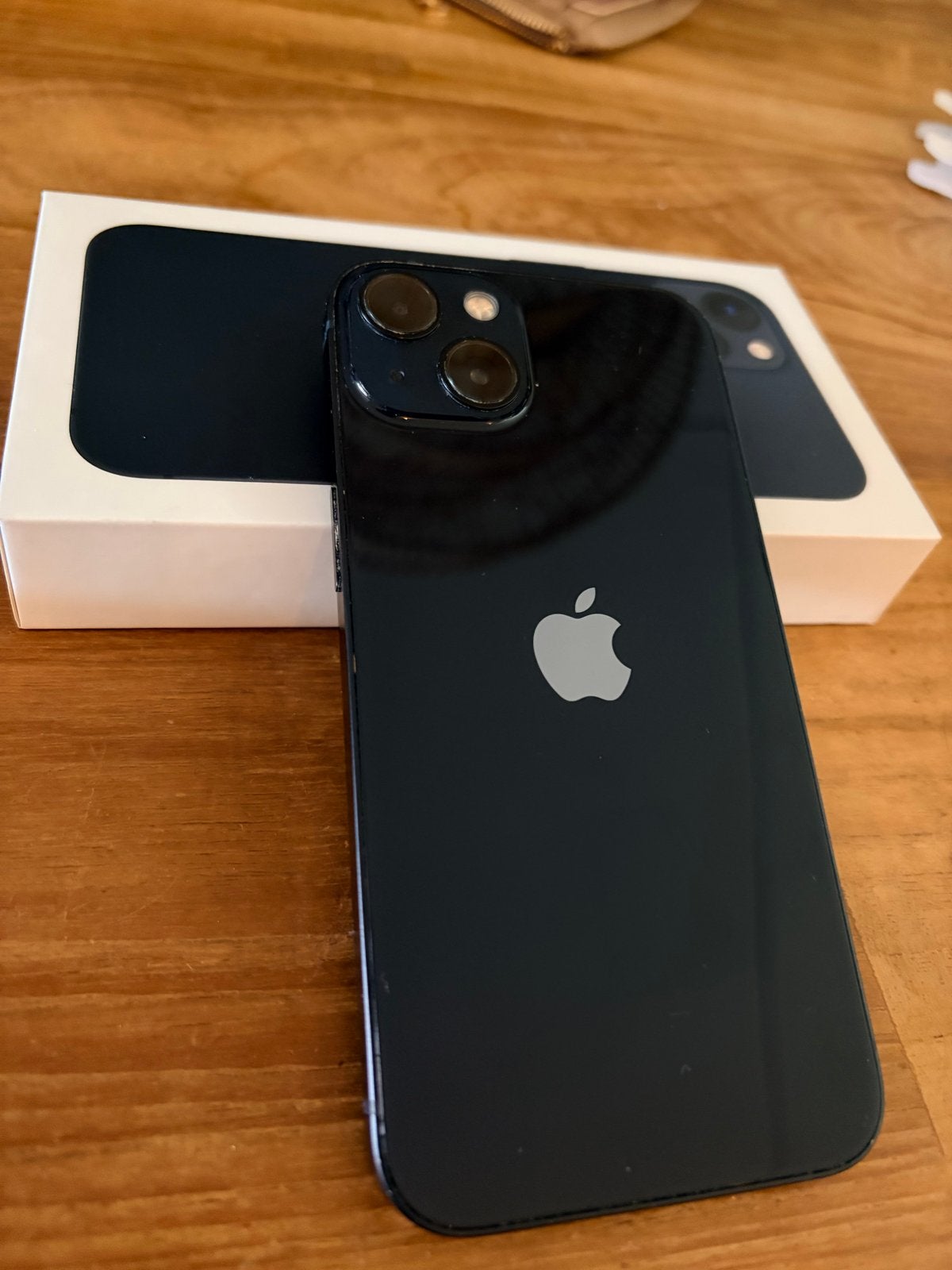 iPhone 13 (256GB) met nieuwe EarPods