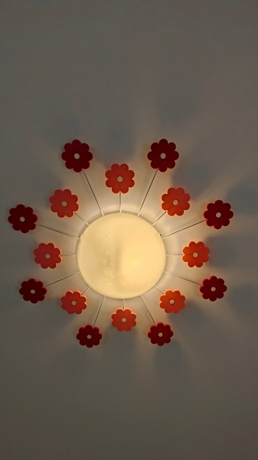 Plafondlamp met bloemendesign Rood/Roze met glow in the dark, Ophalen of Verzenden, Plafondlamp, Kunststof, Gebruikt
