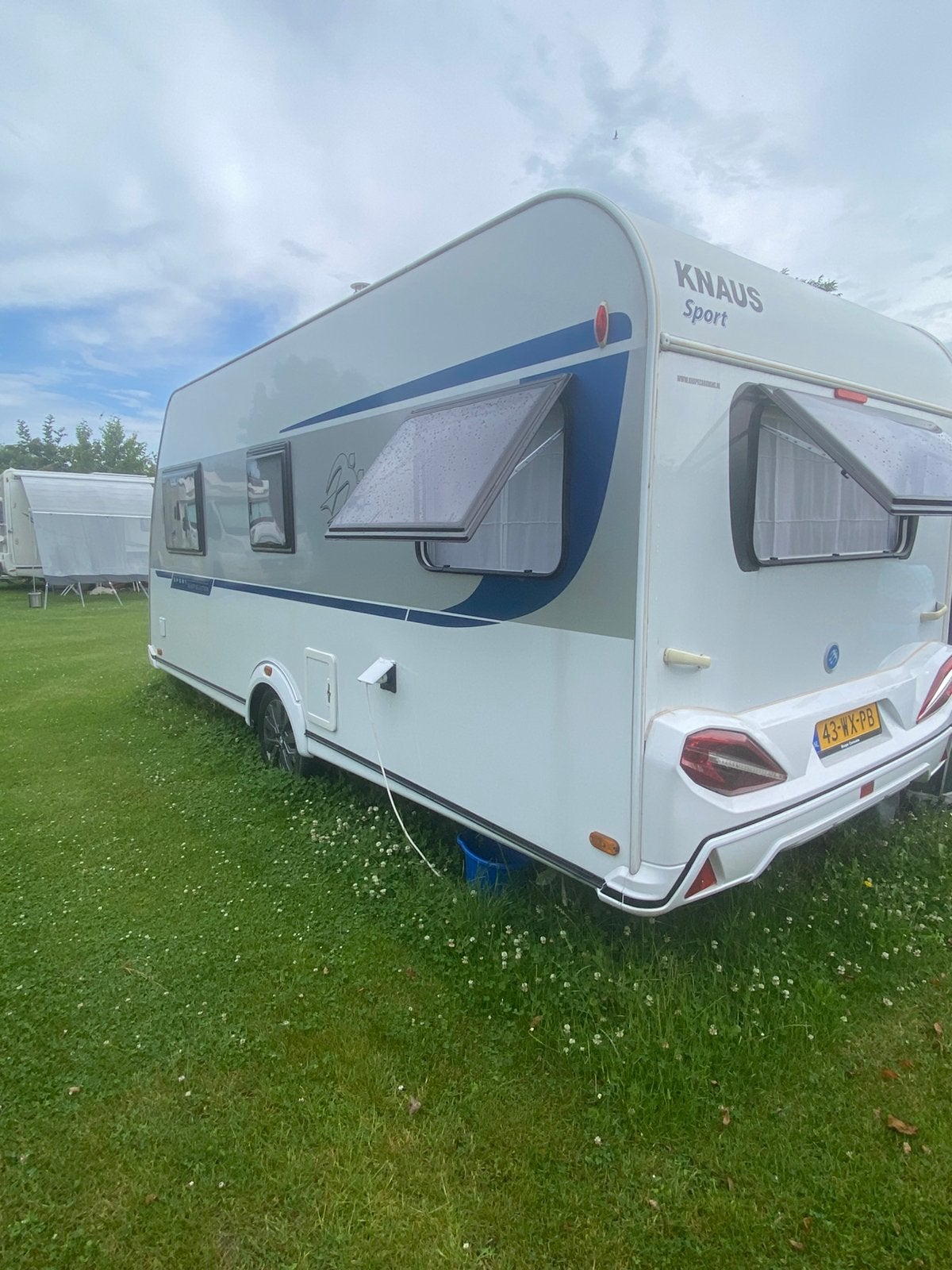 Knaus caravan sport Silver Selection 460EU, Caravans en Kamperen, Ringverwarming, Treinzit, Particulier, 4 tot 5 meter