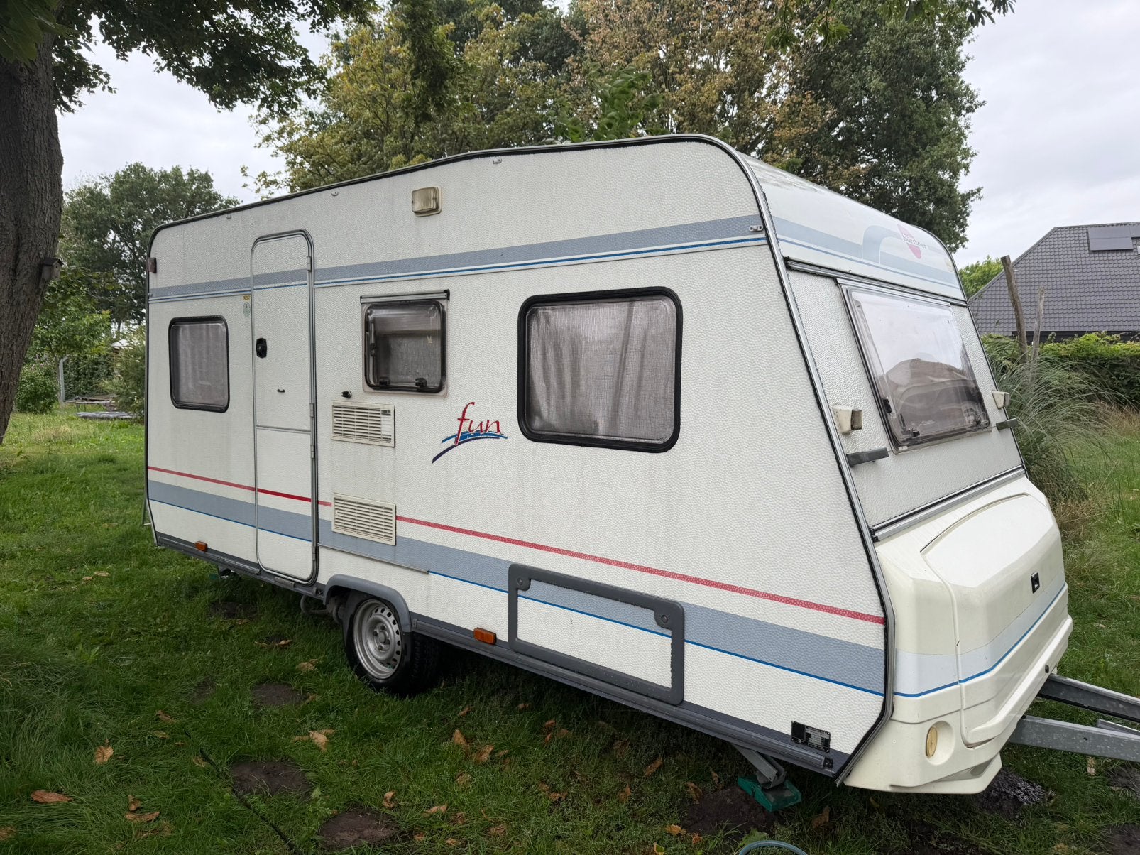 Burstner 435 fun, Caravans en Kamperen, Caravans, Rondzit, Koelkast, 750 - 1000 kg, Particulier