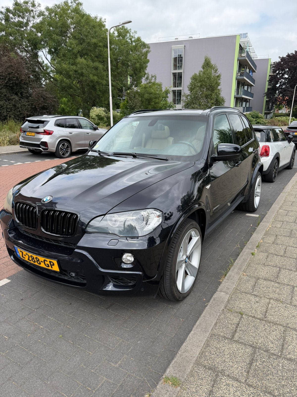 BMW X5 xdrive48i High Executive - 7zitter - M-line, Auto's, Automaat, Parkeerassistent, 138 €/maand, Zwart