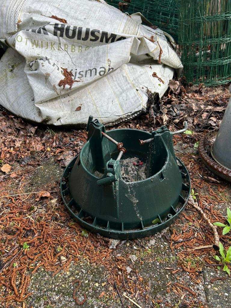 Kertboomhouder gratis, Diversen, Ophalen