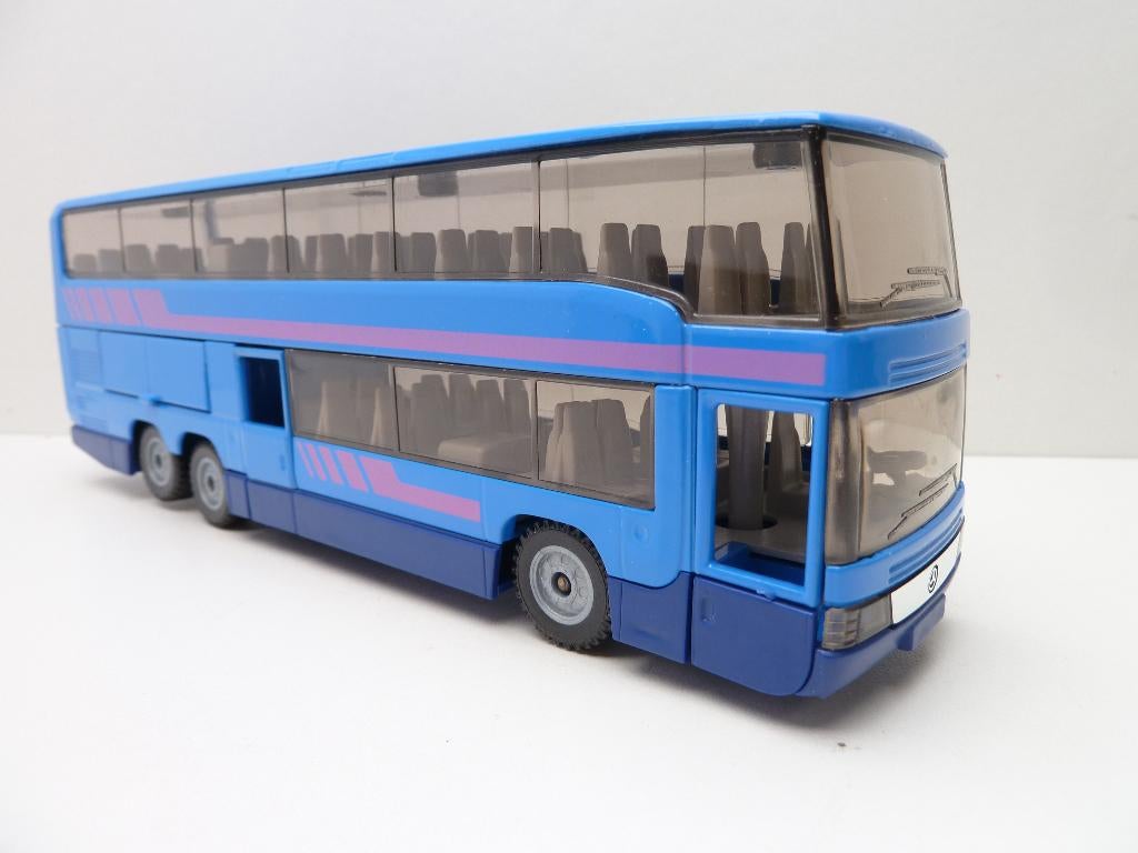 Mercedes reisbus  '' SIKU 1/55 '', Verzenden, Zo goed als nieuw, Bus of Vrachtwagen, SIKU