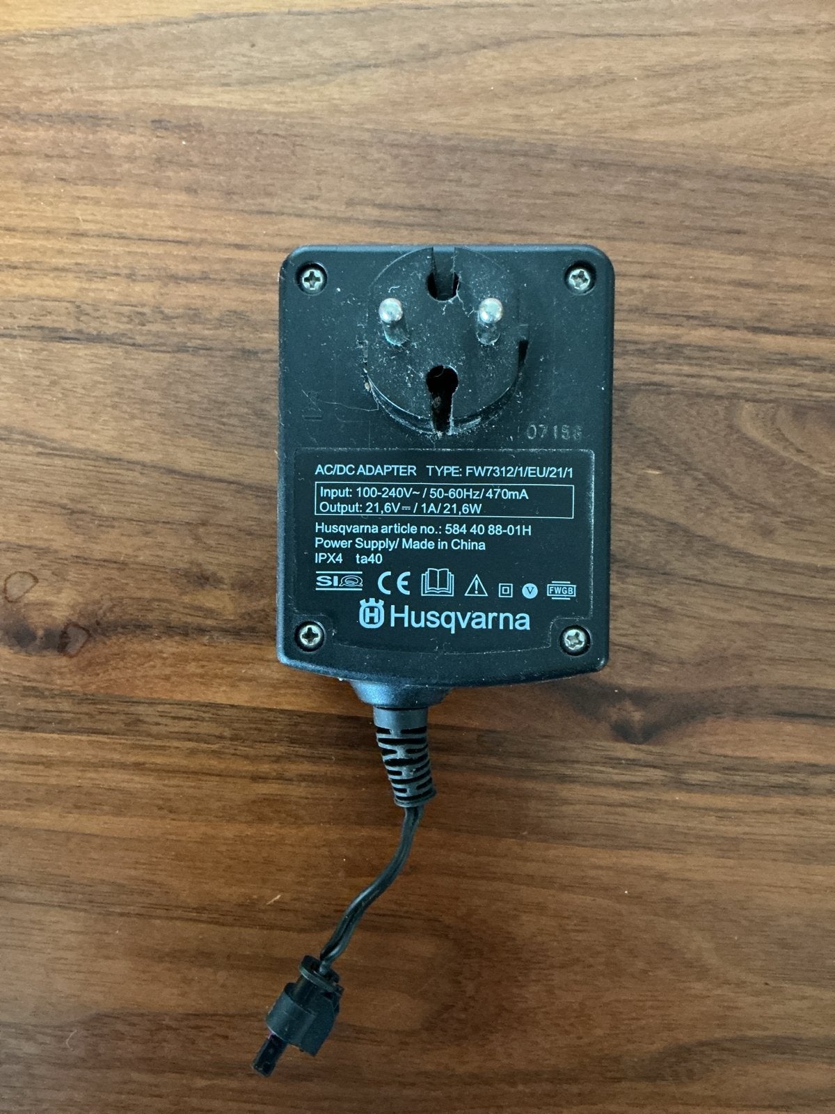 Husqvarna AC/DC Adapter FW7312/EU/21/1 - 21.6V 470mA, Ophalen of Verzenden, Gebruikt, Overige merken, Overige typen