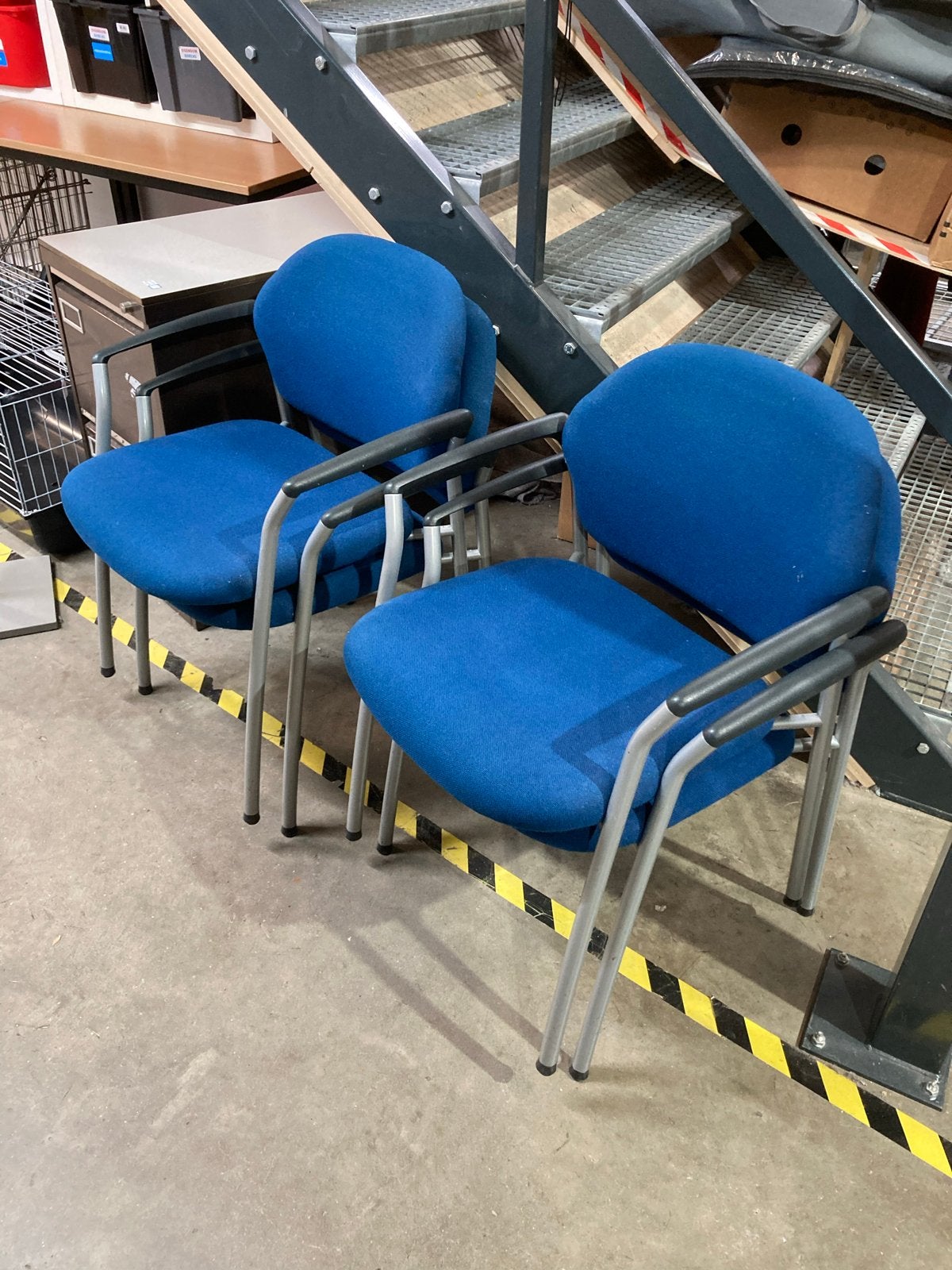 4 blauwe Ahrend kantine/kantoor stoelen eetkamer stoelen, Gebruikt, Ophalen of Verzenden, W, Ahrend