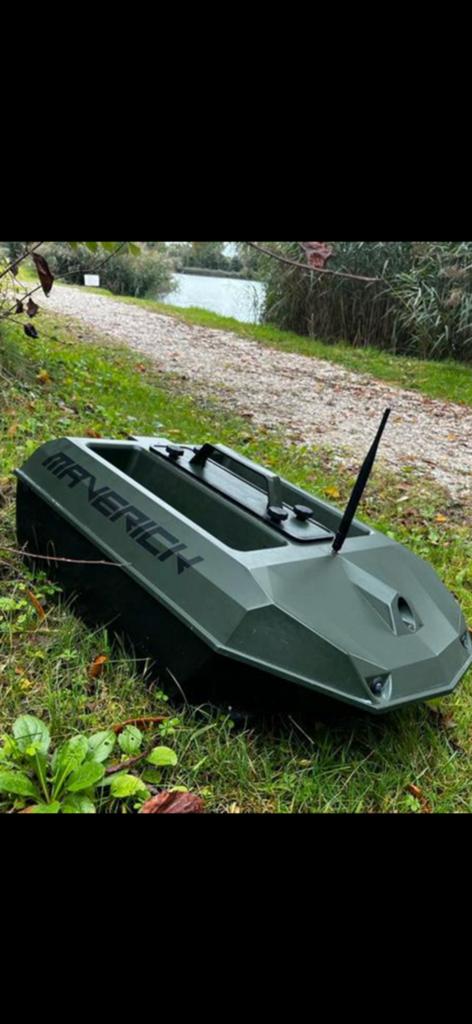 Maverick voerboot met Toslon TF640 fishfinder, Ophalen, Gebruikt, Overige typen