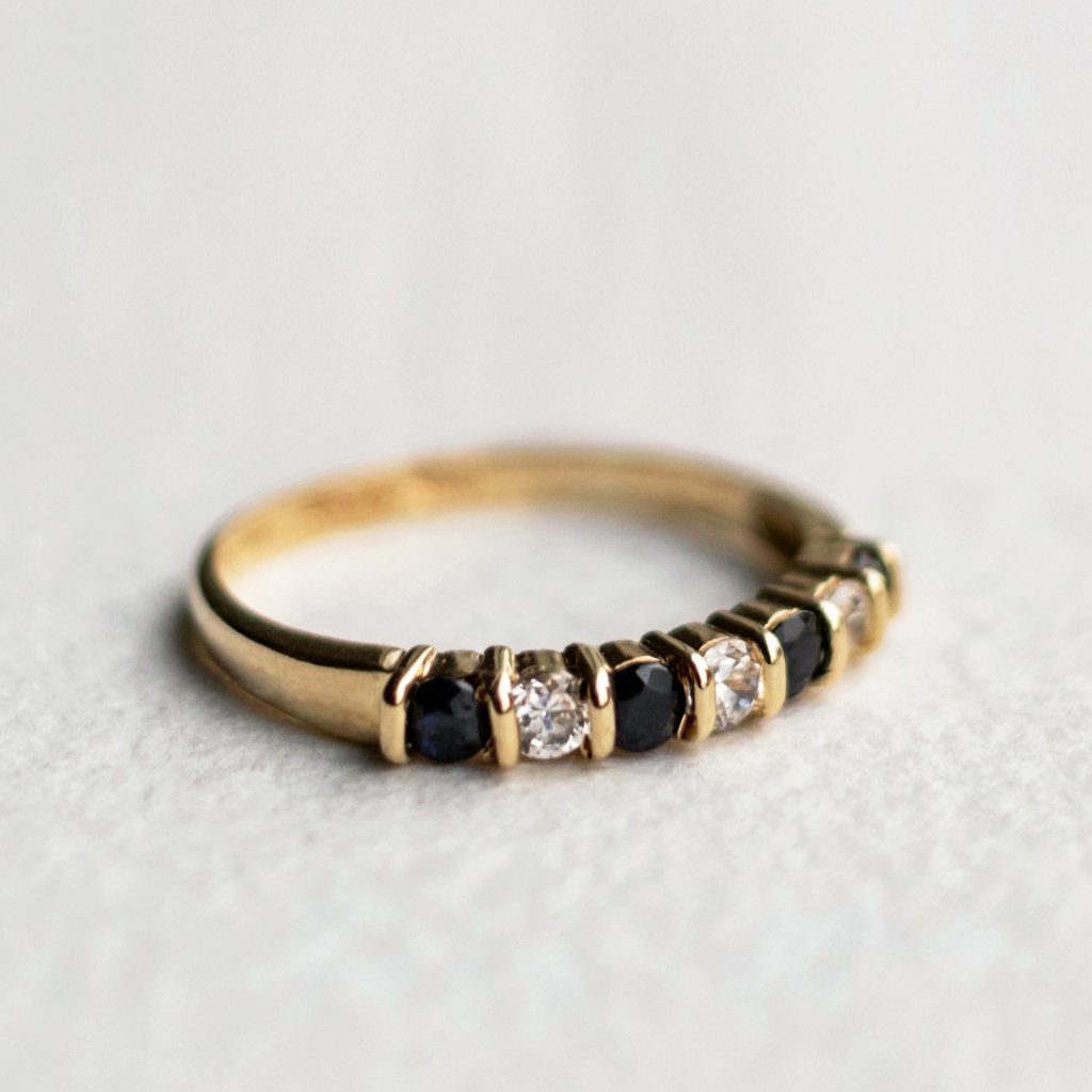 Vintage 9K gouden H eternity ring Saffier & CZ - 16,75, Ophalen of Verzenden, Met edelsteen, Dame, Goud