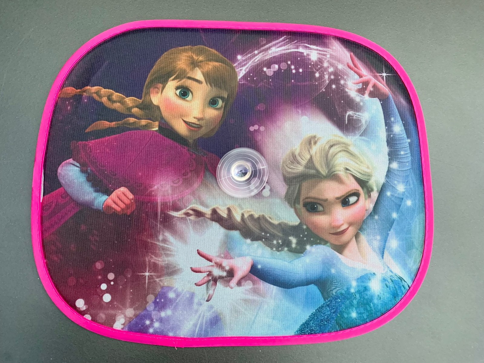 TE KOOP: 1 zonnescherm voor in de auto van Frozen ZGAN, Ophalen of Verzenden, Zo goed als nieuw