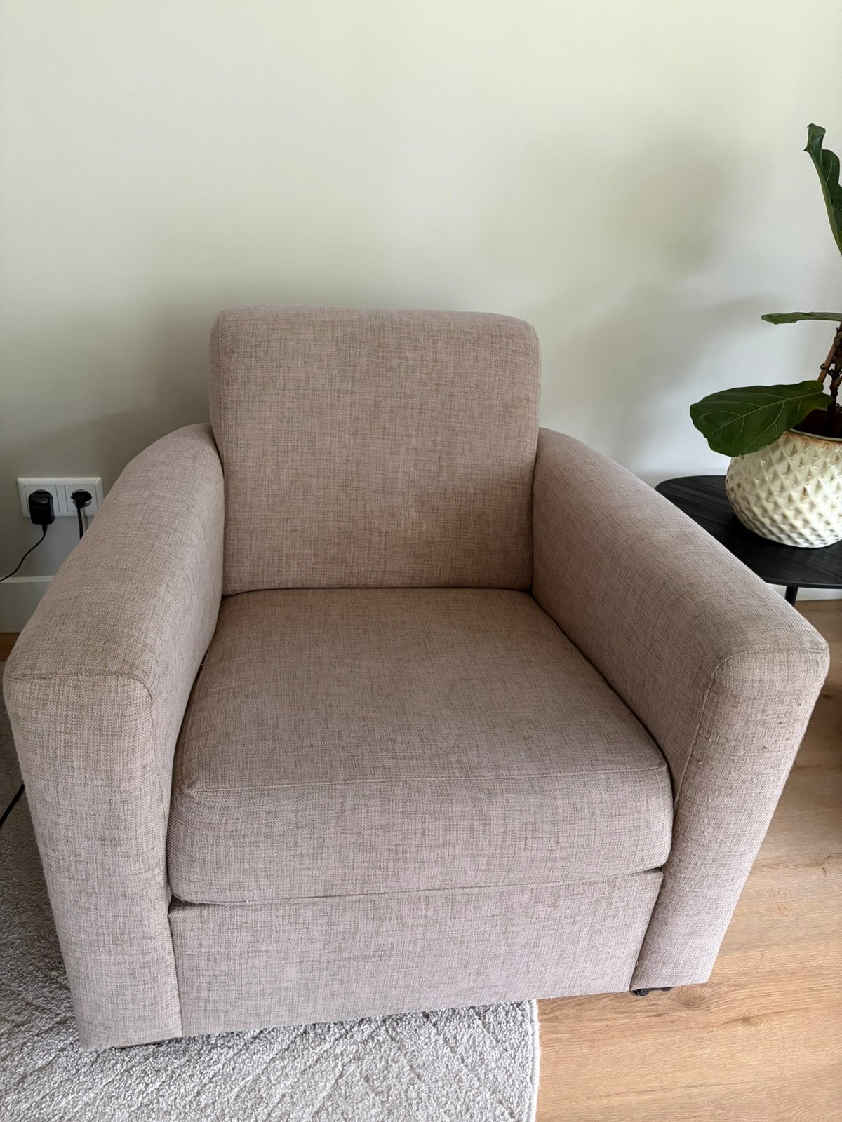 Gratis 2 beige fauteuils - ophalen in Diepenveen, Ophalen, Gebruikt, 75 tot 100 cm, 75 tot 100 cm