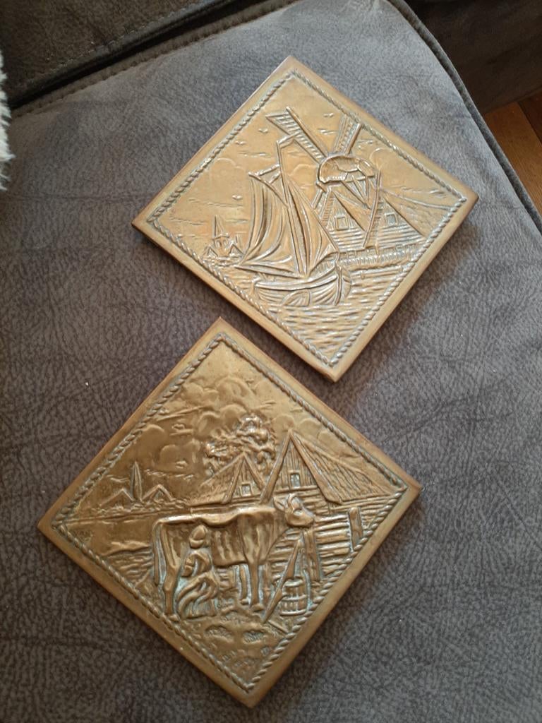 Set van 2 koperen wanddecoraties 12x12 cm, Antiek en Kunst, Antiek | Koper en Brons, Ophalen of Verzenden, Koper
