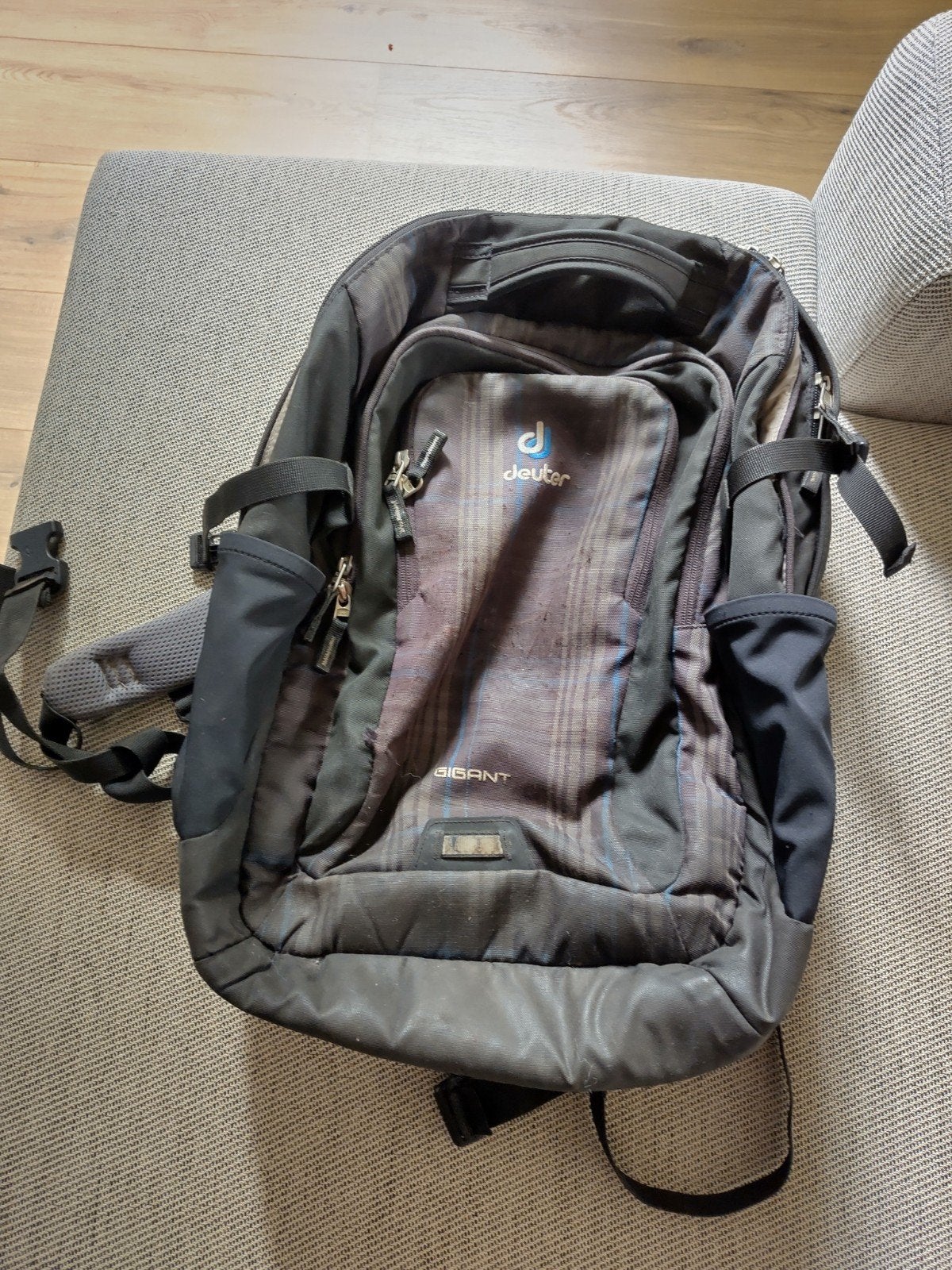 Deuter Gigant (32L) black and navy rugzak, Sieraden, Tassen en Uiterlijk, Ophalen, Overige merken
