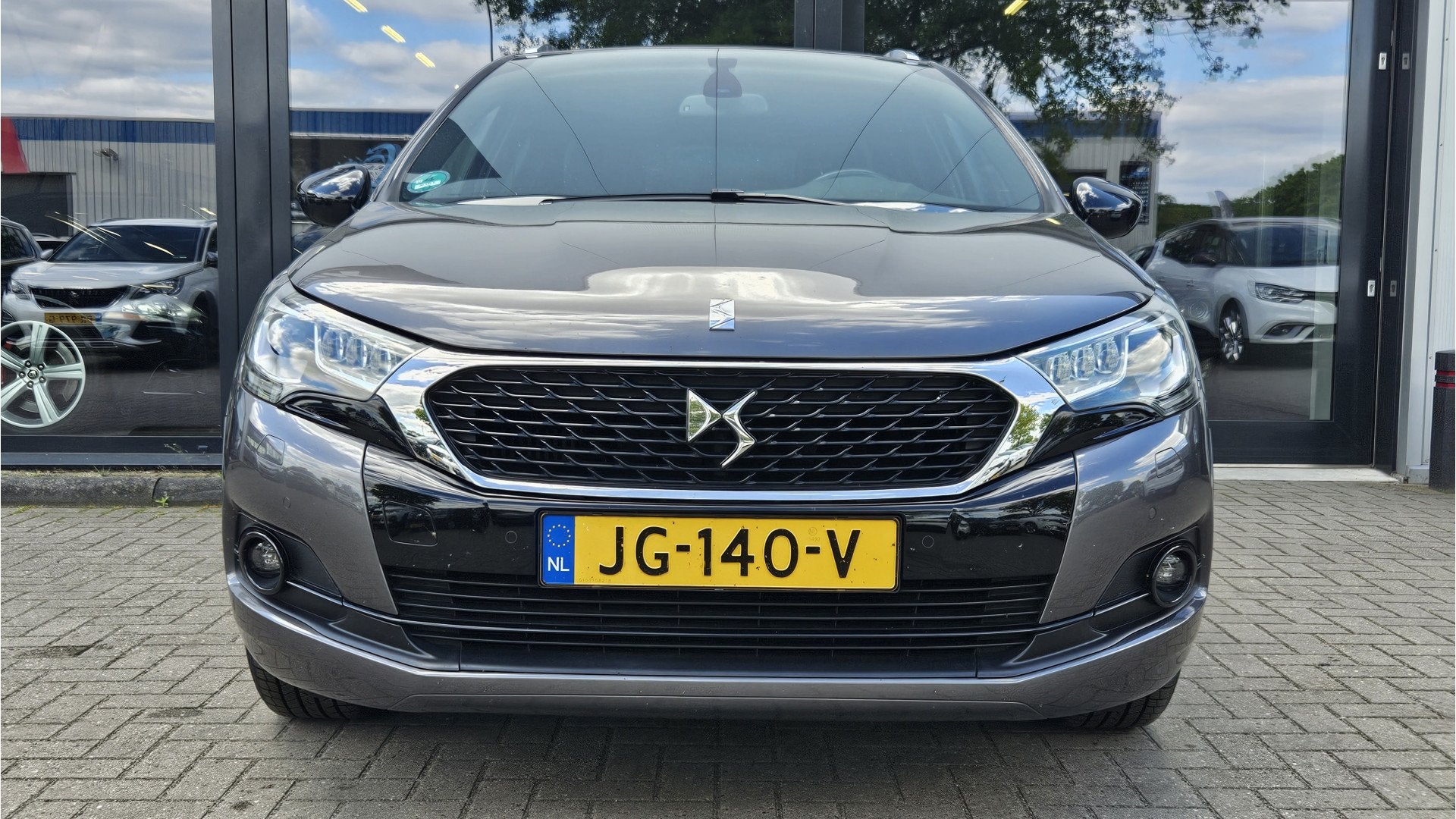 DS DS 4 Crossback 1.2 PureTech Chic + LED + SOUNDSYSTEM + AL, Auto's, Dealer onderhouden, Gebruikt, 1199 cc, Alcantara