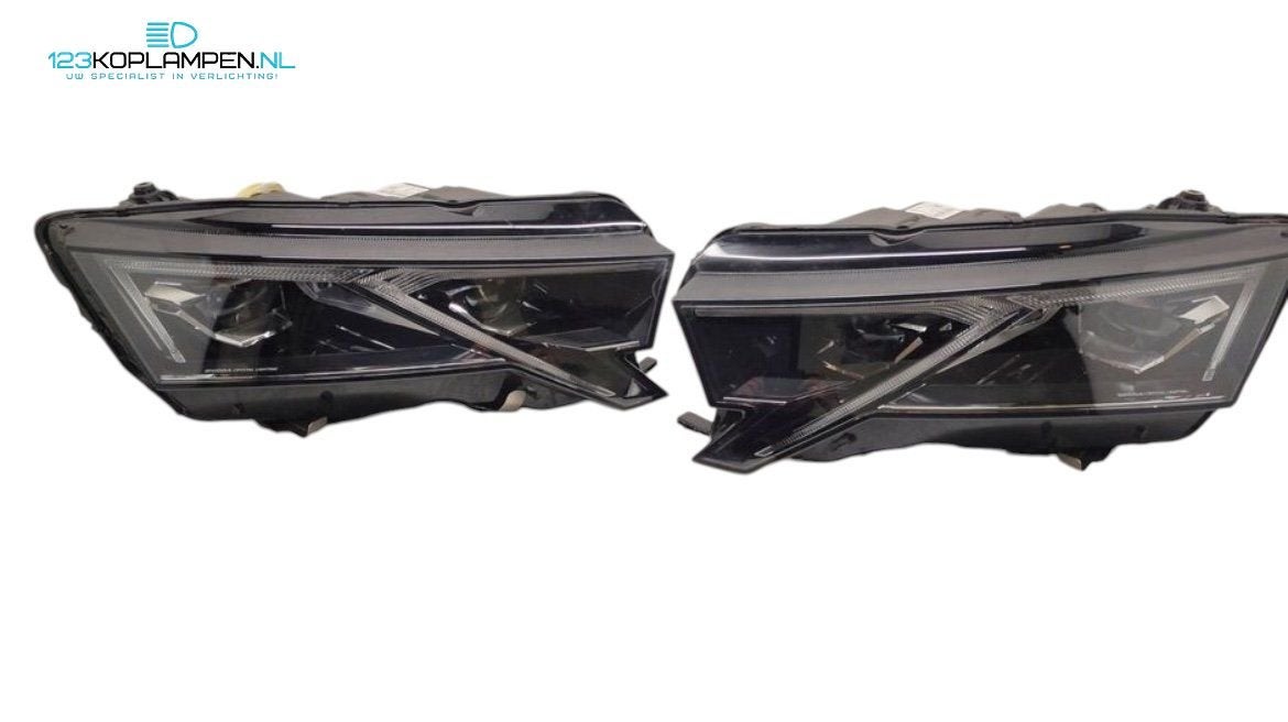 Originele Skoda Koplampen / Koplamp / Snel Leverbaar, Gebruikt, -, Ophalen of Verzenden, Skoda