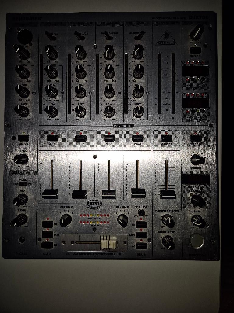 Behringer DJX 700 Pro-mixer, Ophalen, Gebruikt, 5 tot 10 kanalen, Microfooningang