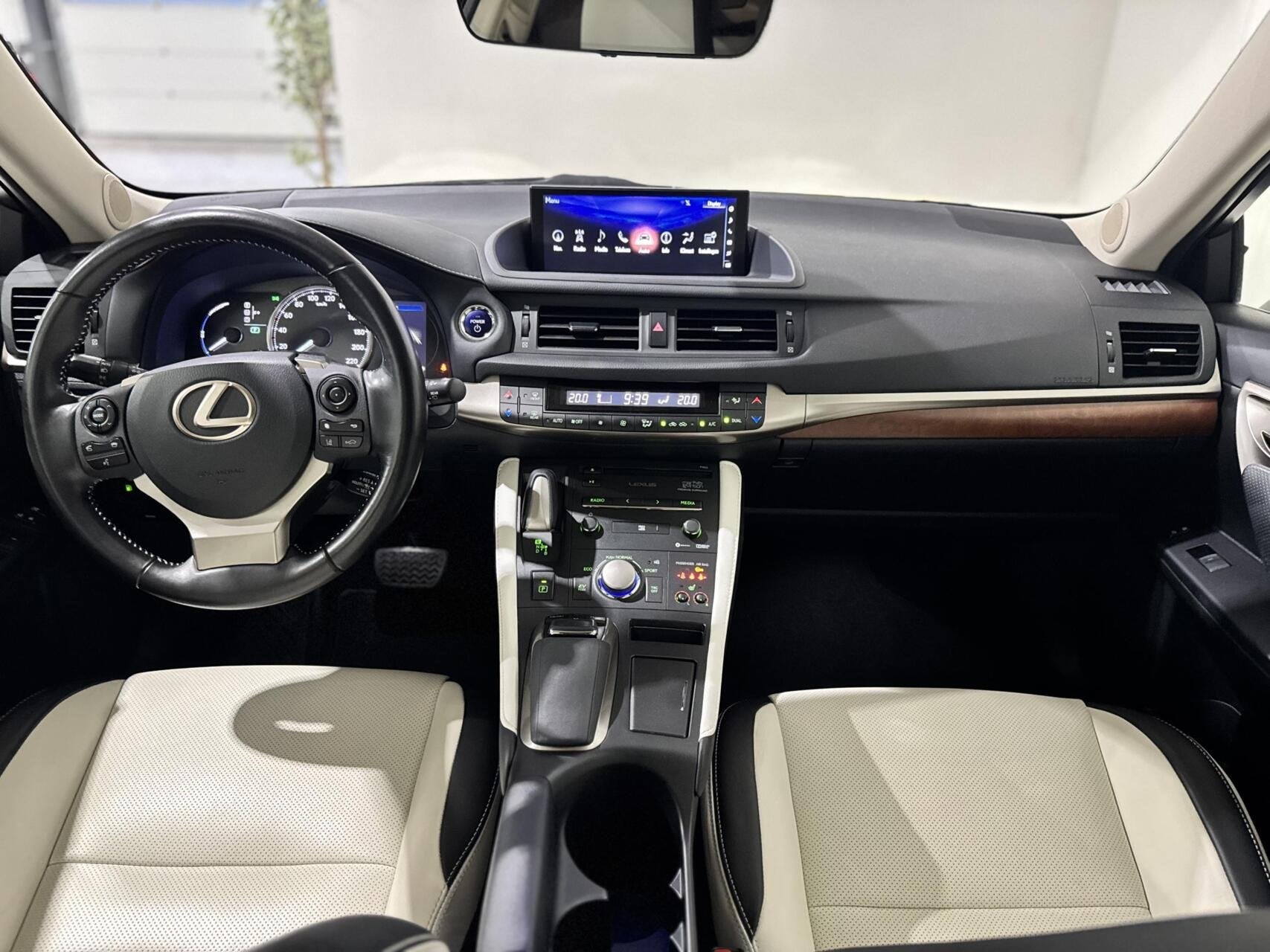 Lexus CT 200h Luxury Line|DEALERONDERHOUDEN|LANE ASS|KEYLESS, Auto's, Dealer onderhouden, 136 pk, Gebruikt, Euro 6