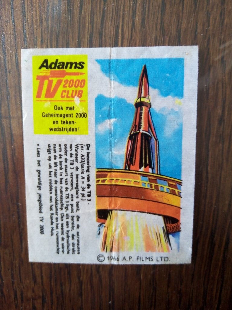 lancering thunderbird 3 nr.33*1966* adams serie tv 2000 club, Alle leeftijden, Ophalen of Verzenden, Gebruikt, Science Fiction en Fantasy