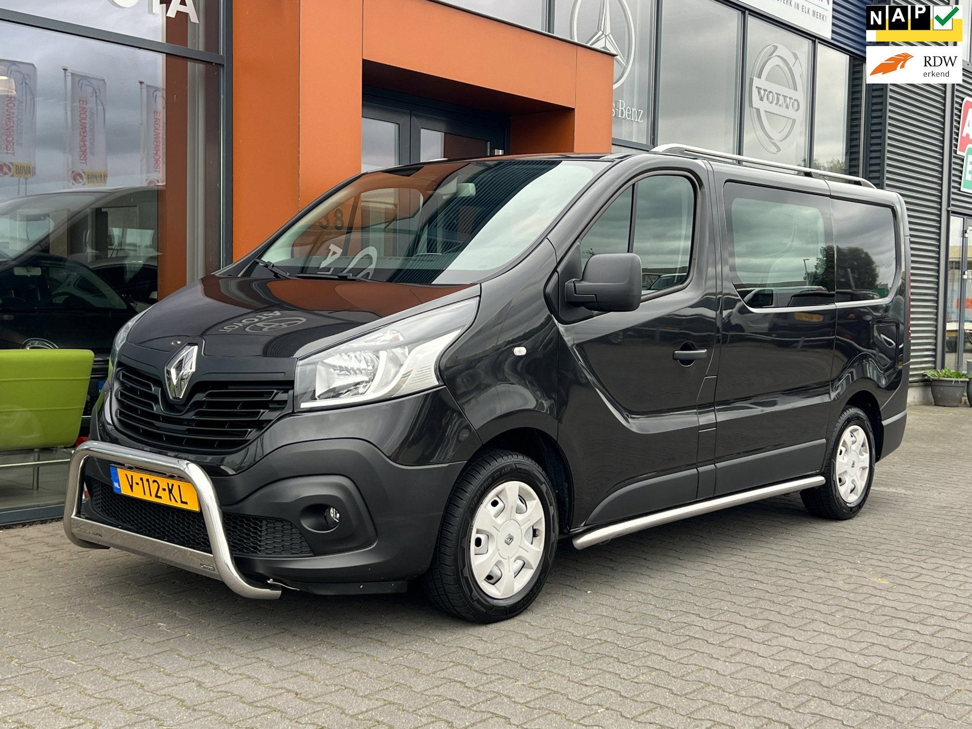 Renault Trafic 1.6dCi L1H1 DC|Cruise|Trekhaak|Camera|Navi|BT, Voorwielaandrijving, 125 pk, Gebruikt, Euro 6