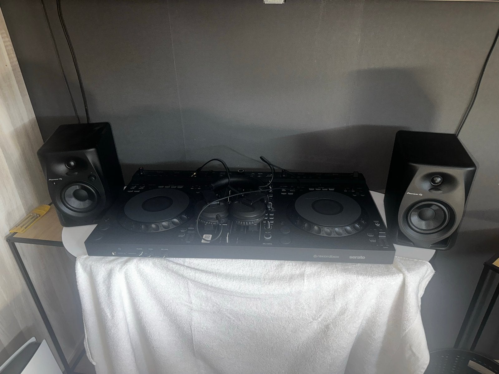 Pioneer DJ-set: DDJ-GRV6, DM-40BT speakers, HX5 koptelefoon, Ophalen of Verzenden, Zo goed als nieuw, Dj-set, Pioneer
