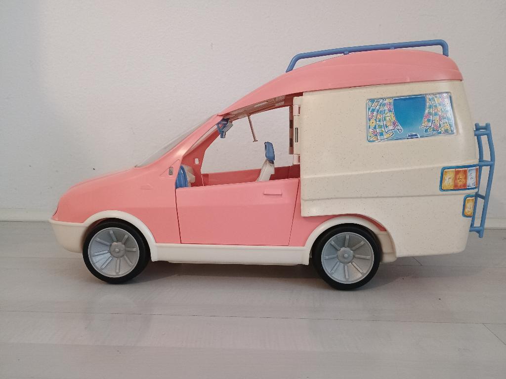 Barbie auto/camper + poppen + accessoires, Ophalen, Gebruikt, Barbie