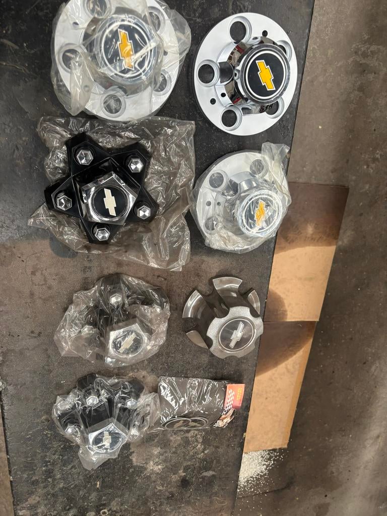 7x wieldop/centercap Chevrolet, Ophalen