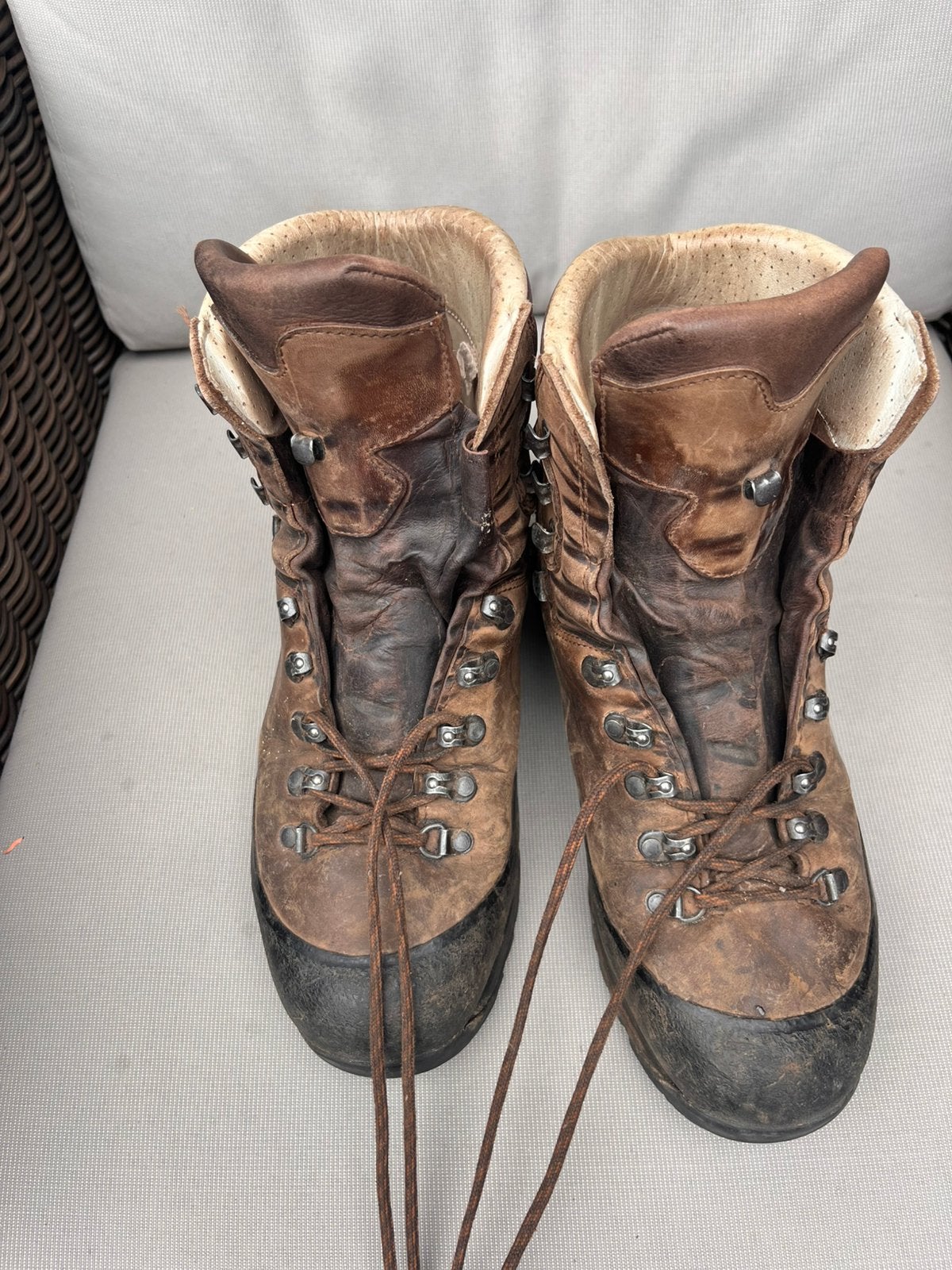 Hanwag bergschoenen categorie B gebruikt zool zit los, Sport en Fitness, Ophalen of Verzenden, Gebruikt, Schoenen